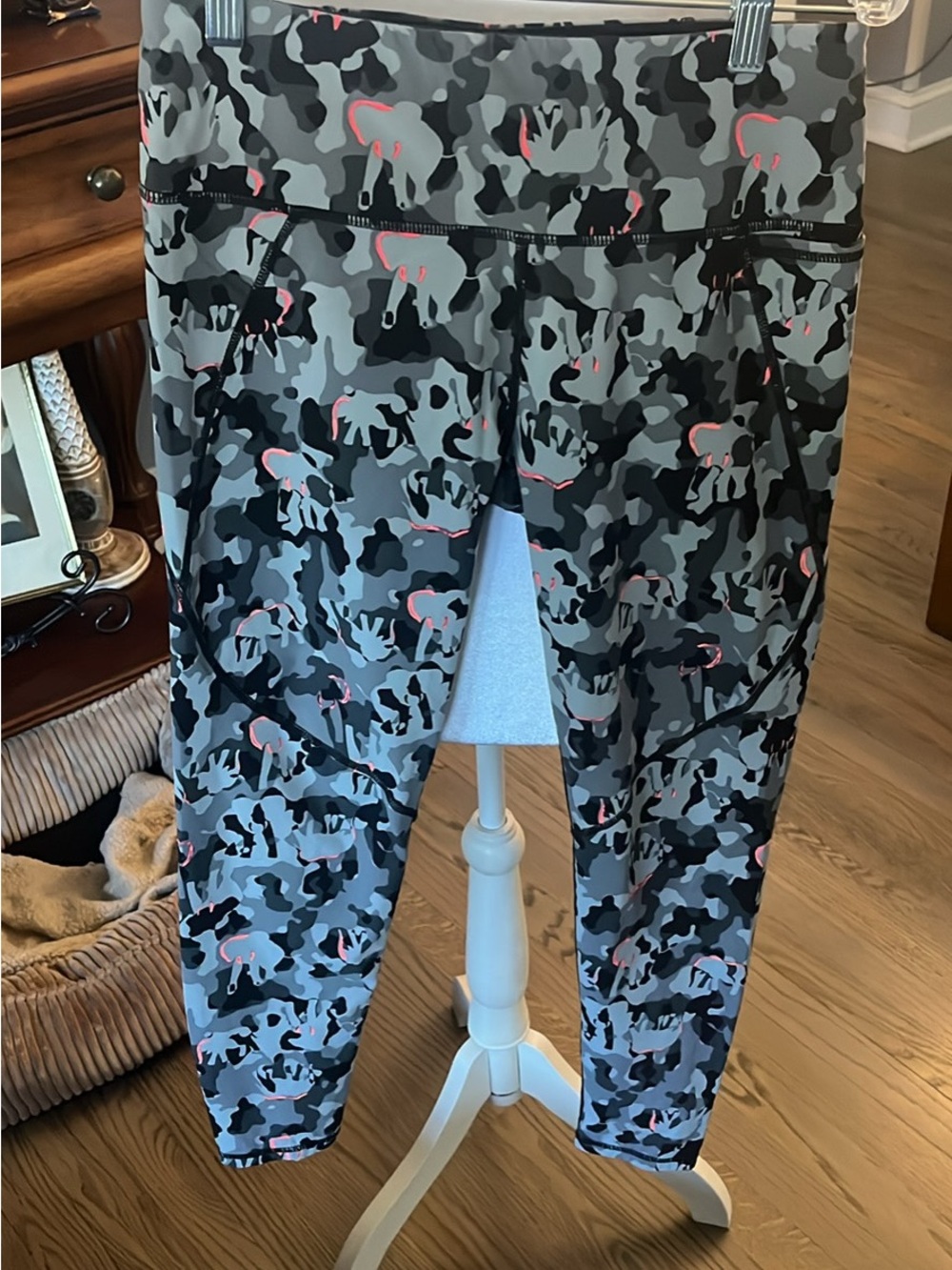 Sweaty Betty Gray Camo Leggings with Pink Accents